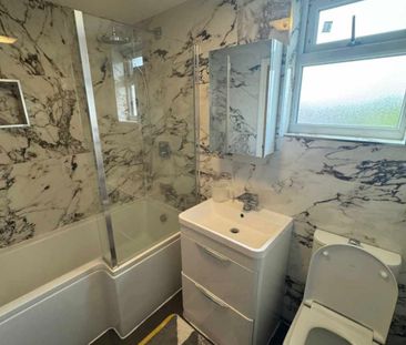 Double room to rent close to barking tube station- - Photo 5