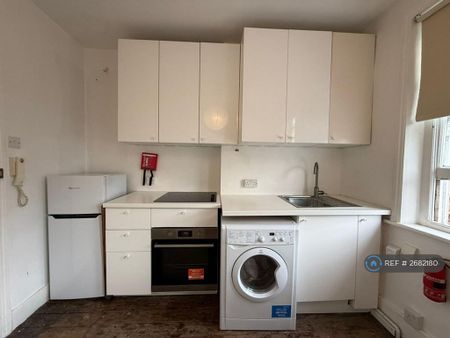 1 bedroom flat to rent - Photo 5