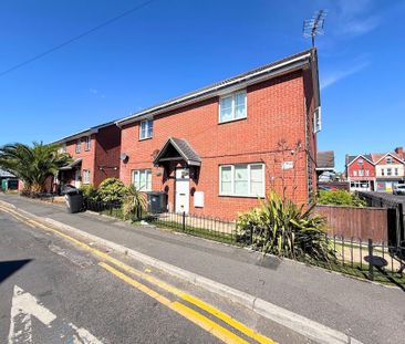 2 bedroom ground floor flat to rent - Photo 6