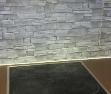 Appartement te huur in Sint-Kruis voor € 800 met 2 slaapkamers - Photo 1