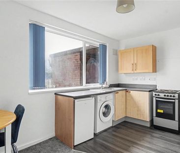 1 bedroom semi-detached house to rent - Photo 3