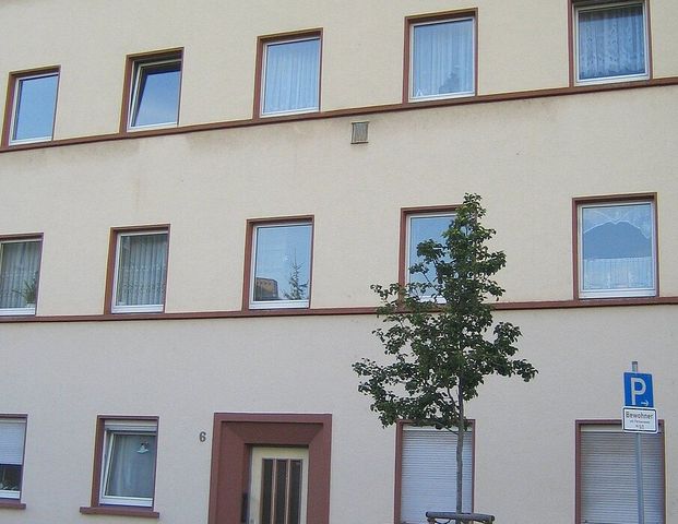 3 ZKB mit Balkon, Uninah! - Photo 1