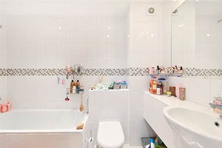 Holloway Road, Holloway - Photo 5