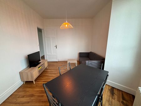 Location Appartement 3 pièces 63m² - Photo 2