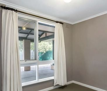 Family home in convenient location - Photo 4