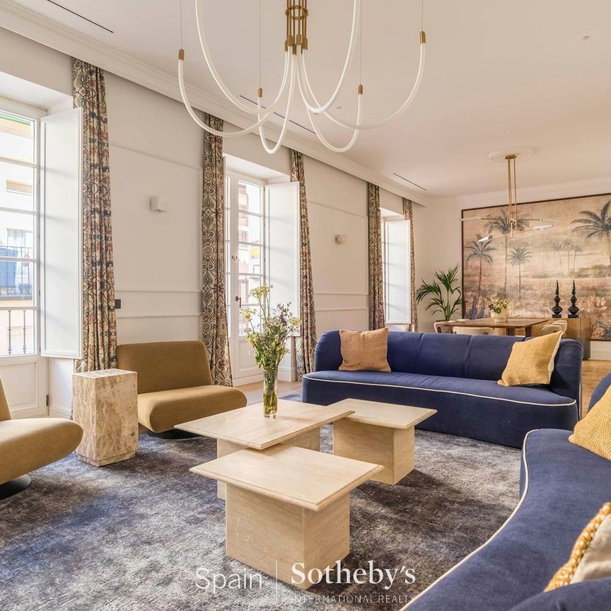 Alquiler de piso en Calle de San Roque - Photo 1