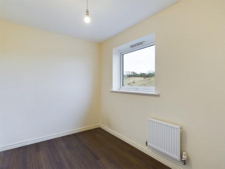 4 bedroom terraced house to rent - Photo 4