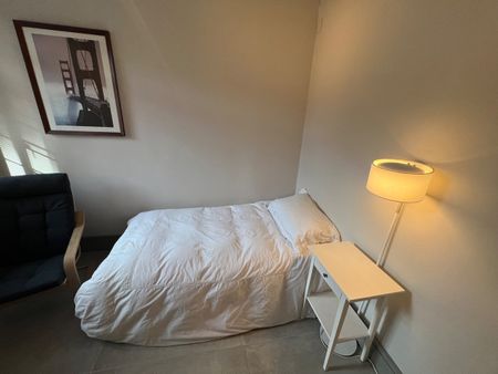 2 Bed Flat, Pembroke Road, W8 - Photo 5