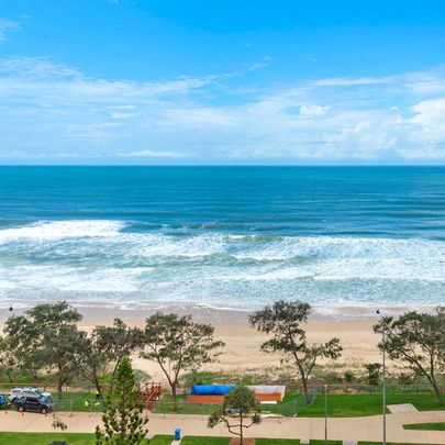 $880 per week / $3,520 Bond - Photo 1