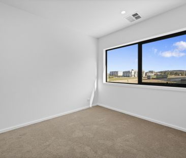 Stunning Brand New Townhouse! - Photo 5