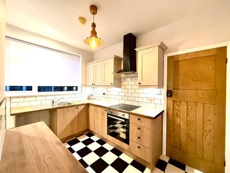 2 bed ground floor flat to rent in NE5 - Photo 3