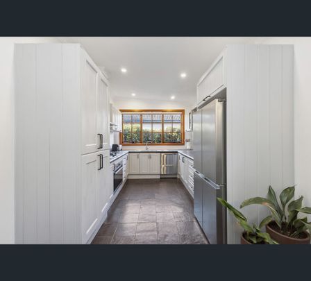 78 Napoleon Crescent, White Hills, Vic 3550 - Photo 1