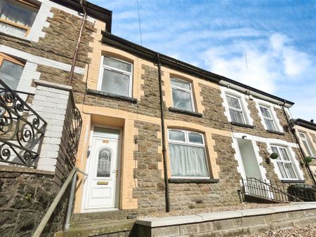 Wern Street, TONYPANDY - Photo 4