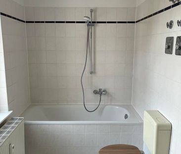 Im Herzen der Stadt: 3-Zimmer-Wohnung mit Badewanne - Foto 2