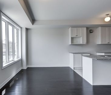 For Lease - 135 Vine Cliff Boulevard, Markham, Ontario - Photo 4