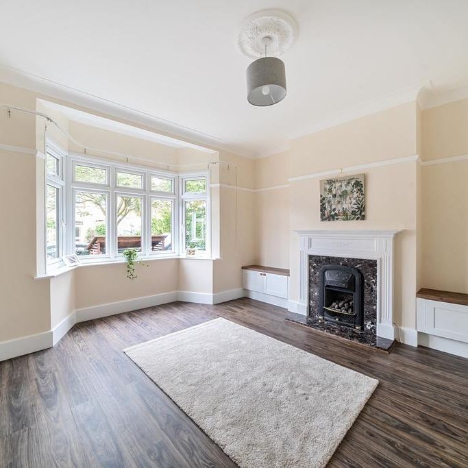 3 bedroom end of terrace house to rent - Photo 1