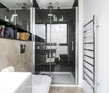 Spectacular two bedroom apartment with a south facing terrace. - Photo 2