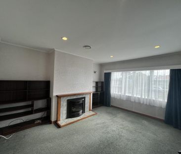 Short term rental in the heart of Brooklands - Photo 2