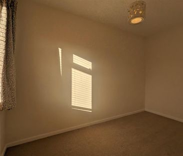 2 bedroom semi-detached bungalow to rent - Photo 2