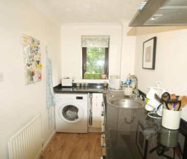 1 bedroom flat to rent - Photo 4