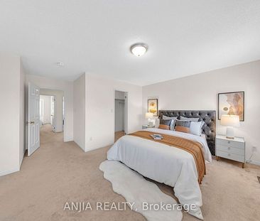 For Lease - 34 Horn Street, Whitchurch-Stouffville, Ontario - Photo 2