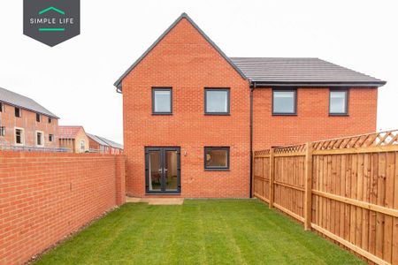 3 bedroom semi-detached house to rent - Photo 5