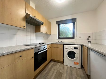 2 bedroom flat to rent - Photo 3