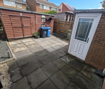 3 bedroom semi-detached house to rent - Photo 5