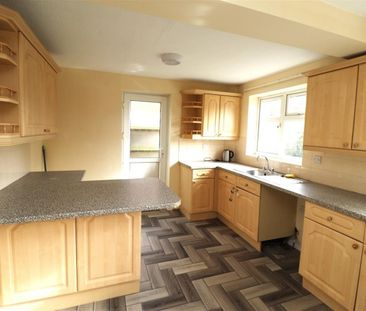 4 BED Detached house To rent - Photo 6