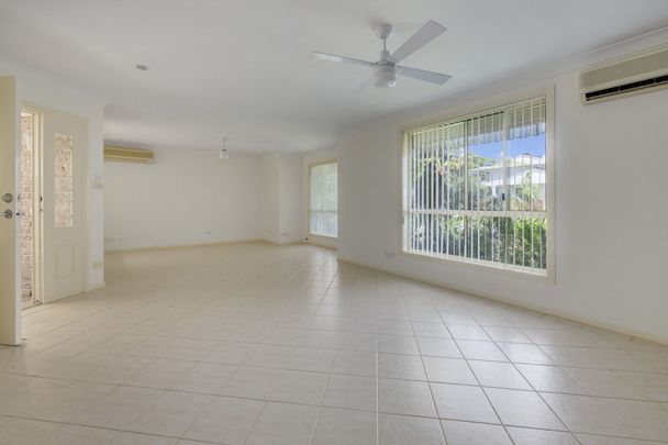 Level Villa Located in Innes Lake Estate - Photo 1