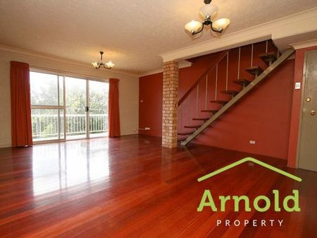 Newcastle 3 Bedroom Modern Townhouse - Photo 4