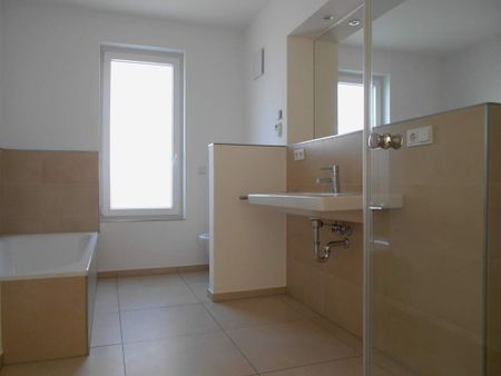 95 qm - 3 Zimmer Wohnung mit wunderschöner Aussicht - Photo 4