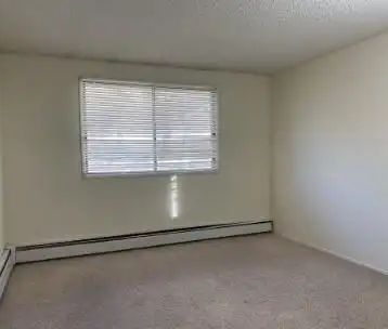RP169 | 1 Bed 1 Bath Condo for rent in Kingsland | 7301 4A Street S... - Photo 4