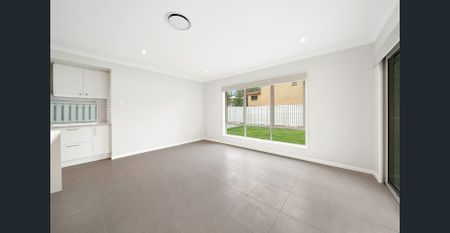 Parkside Perfection - As New Residence - Photo 3
