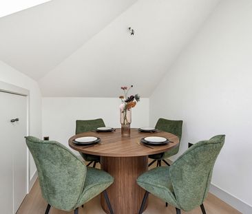 2 bed Flat To Let - Photo 4