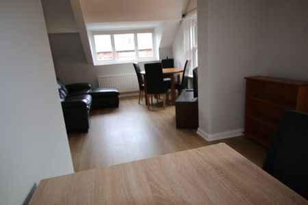 1 bedroom flat to rent - Photo 2
