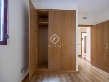 Valencia, Valencian Community 46011 - Photo 2