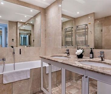 Westferry Circus, London - Photo 6