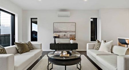 BRAND-NEW EXECUTIVE TOWNHOUSE FOR RENT - Photo 4