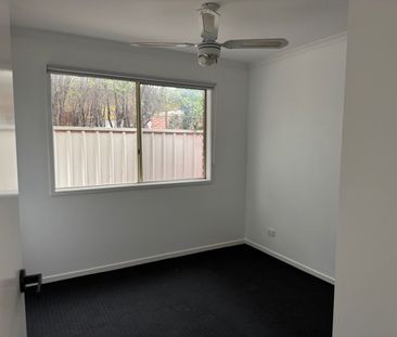 Charming Family Home in Craigieburn - Photo 3