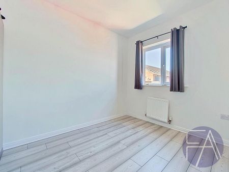 3 bedroom terraced house to rent - Photo 4