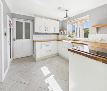 3 bedroom semi-detached house to rent - Photo 6