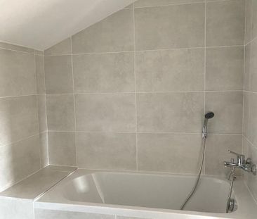 Location Appartement 2 pièces 28m² ROMANS SUR ISERE 26100 - Photo 3