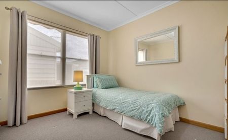 GREAT FAMILY HOME - Photo 4