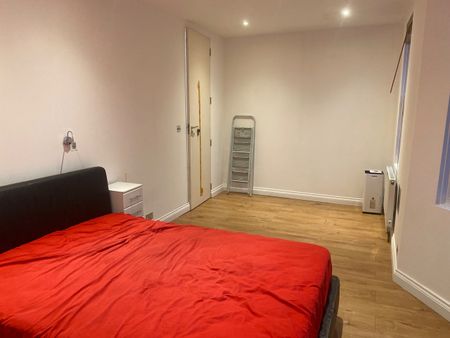 2 Bed Flat, Pinner Road, HA1 - Photo 4