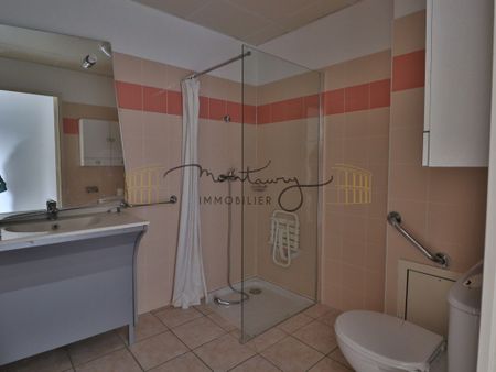 NIMES P2 AVEC TERRASSE GARAGE ET CLIMATISATION SECTEUR GARE - Photo 5