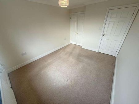 Village Road, Heswall, Wirral, CH60 - Photo 2