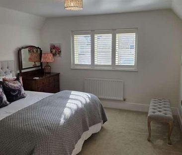 Old Railway Close Lechlade, GL7 - Photo 4