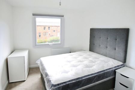 2 bedroom apartment to rent - Photo 3