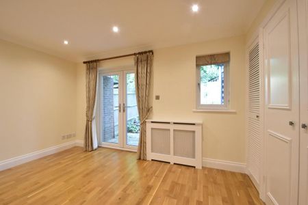 4 bedroom townhouse to rent - Photo 2